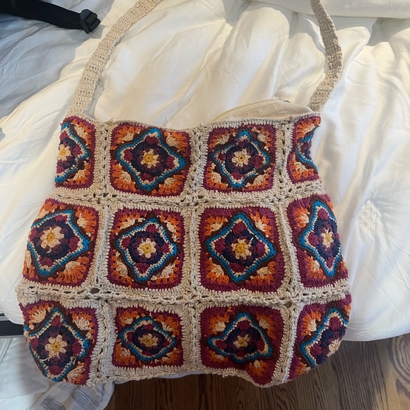 Free People Handbags - Free people Women's Catch Me Crochet Hobo NWT